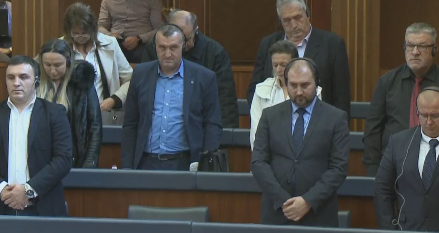 Lista Serbe: I morëm mandatet në Kuvend për t’i mbajtur në duar të sigurta