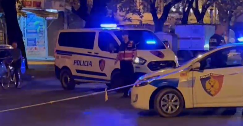 Të shtënat me armë në Kamëz, autori ende në arrati! Qëlloi në drejtim të disa makinave