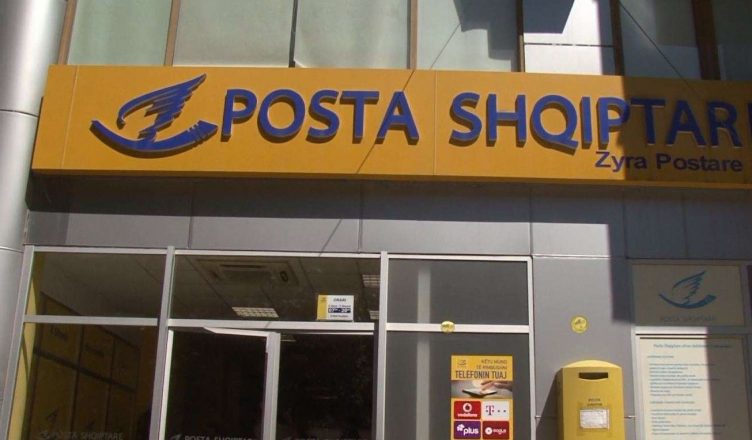 Grabitet gjatë natës posta në Berat, autorët marrin 10 mijë lekë