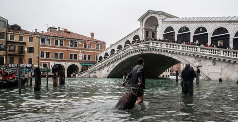 Reshjet më të mëdha që nga fillimi i vitit!  Italia përgatitet për 10 ditë shi
