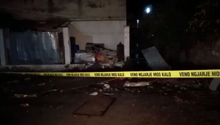 I vendoset lëndë plasëse gjatë natës biznesit në Librazhd, disa të shoqëruar