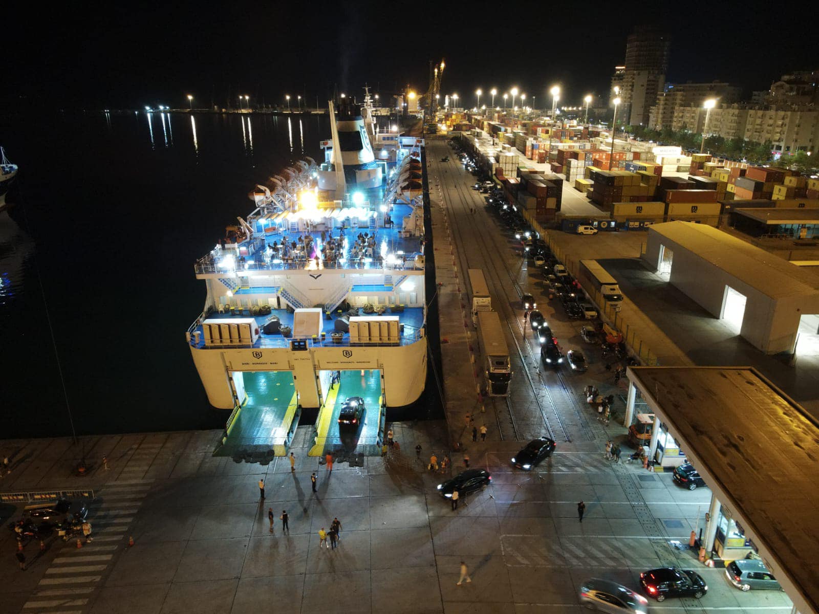 Sekuestrohen 12 mijë euro dhe kanabis në portin e Durrësit, si tentoi të mashtronte turku me pasaportë spanjolle