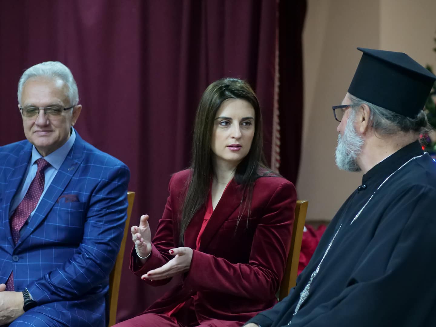 Kryebashkiakja e Durrësit uron Krishtlindjen: Urimet më të ngrohta e të përzemërta