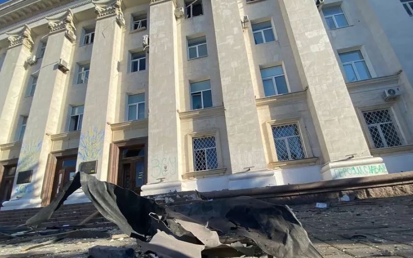 Rusia godet sërish infrastrukturën e energjisë në Kherson, dy viktima! Miliona qytetarë pa energji elektrike