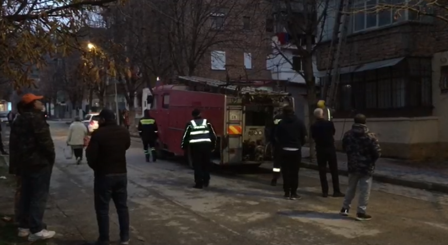 Jetonte në banesë me nënën e paralizuar, gjendet i pajetë 64-vjeçari