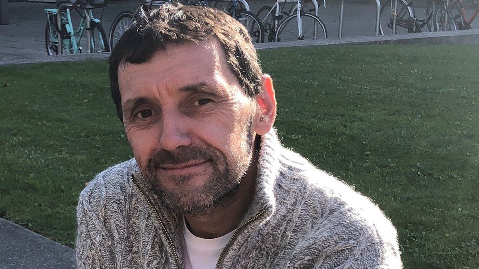 I thanë se ke vetëm një vit jetë, 51-vjeçari u shërua nga kanceri. Ja trajtimi që përdorën mjekët në Britani