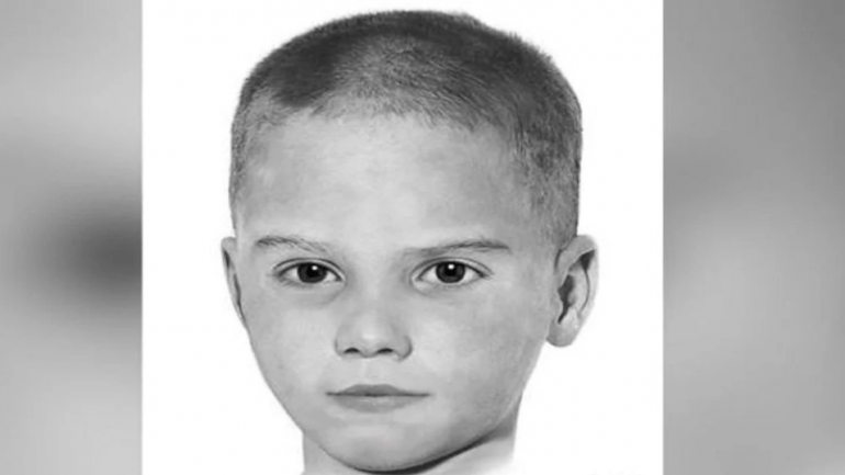 Identifikohet pas 65 vjetësh fëmija i gjetur i vdekur në një kuti në SHBA