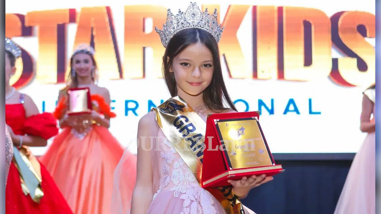 Vetëm 8 vjeçe, durrsakja e vogël fiton çmimin e madh në garën botërore të modelingut për fëmijë (VIDEO)