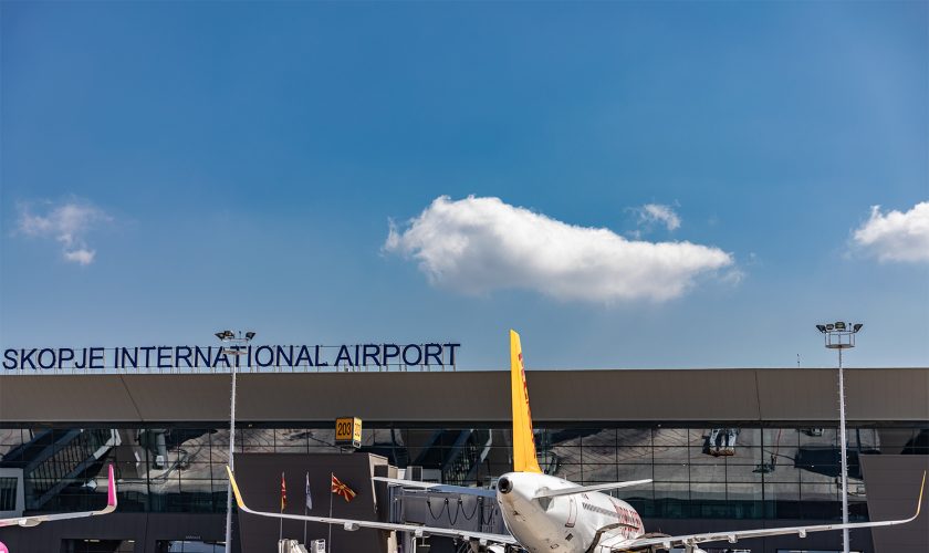 Alarme për bomba në aeroportin e Shkupit dhe disa vende të tjera