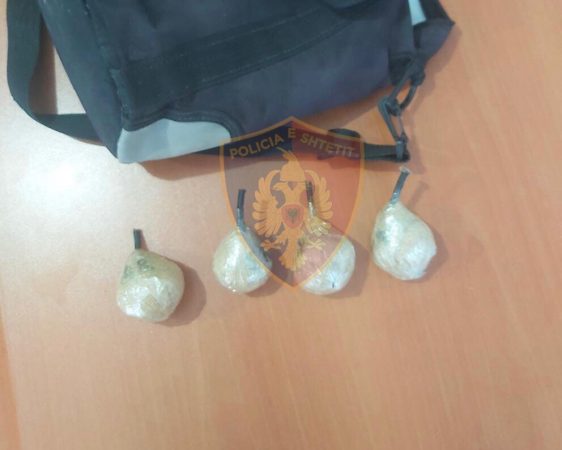 Peshkonin në mënyrë të paligjshme me lëndë plasëse, procedohen penalisht 3 persona