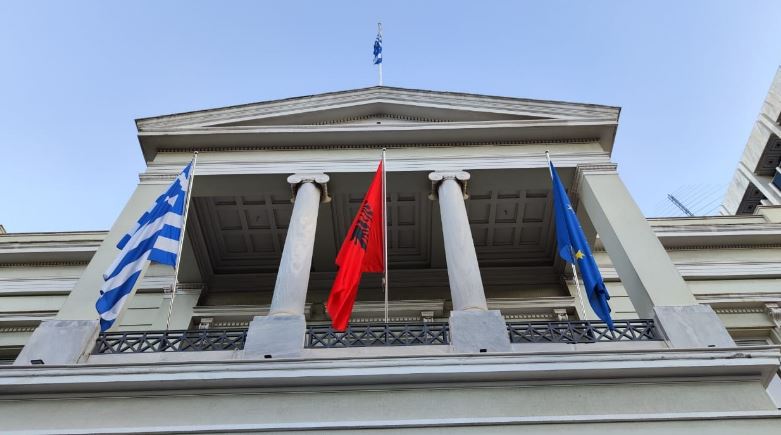 Çështja e detit dhe marrëdhëniet dypalëshe, Olta Xhaçka takim sot me homologun grek në Athinë