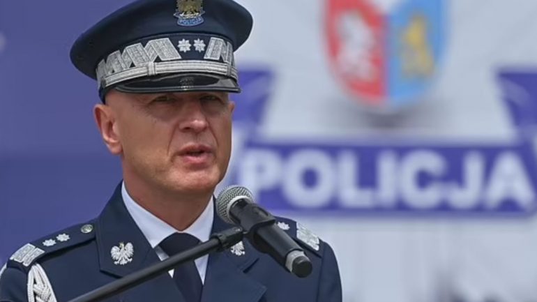 Plagoset kreu i policisë polake, i shpërthen dhurata që mori nga Ukraina