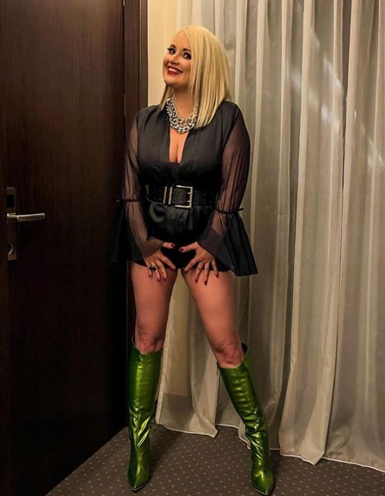 Këngëtarja serbe habit me deklaratën e saj: Shaqiri më ka dërguar video nga dhoma e zhveshjes