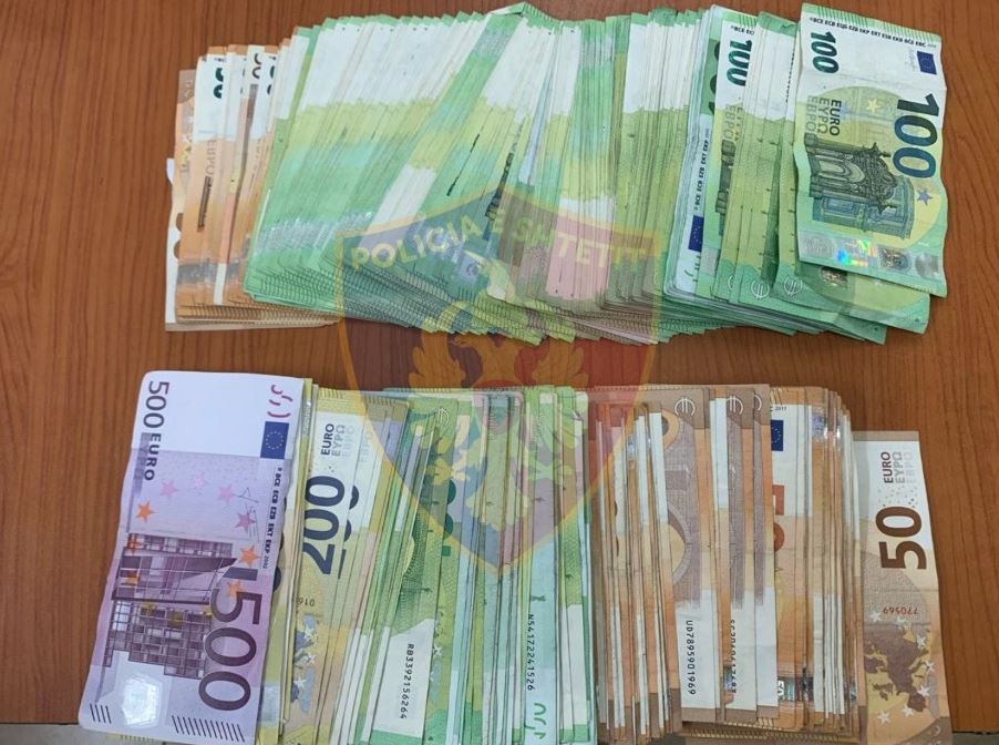Sekuestrohen 28 500 euro në Morinë