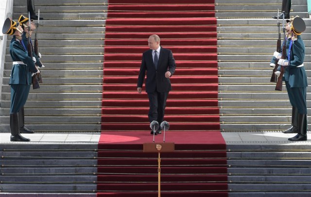 Putini më në fund e pranon, konfliktin në Ukrainë e quan “luftë”: Qëllimi ynë është…