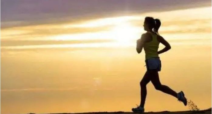Studimi: Një orë vrap në ditë shton 7 orë jetë