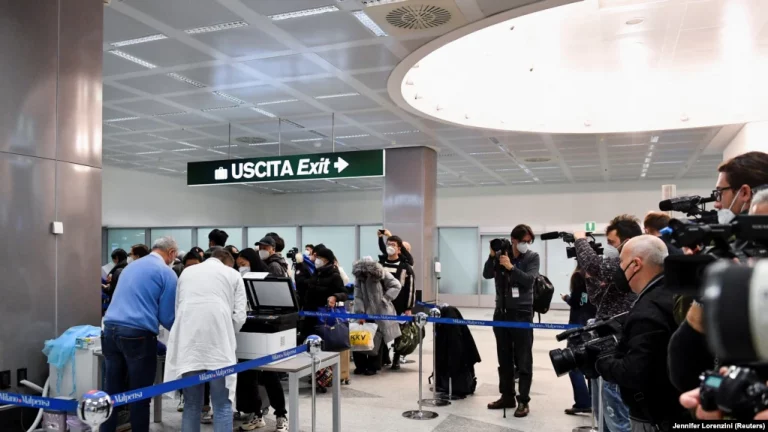 BE-ja rekomandon që pasagjerët nga Kina të paraqesin test negativ për COVID-19