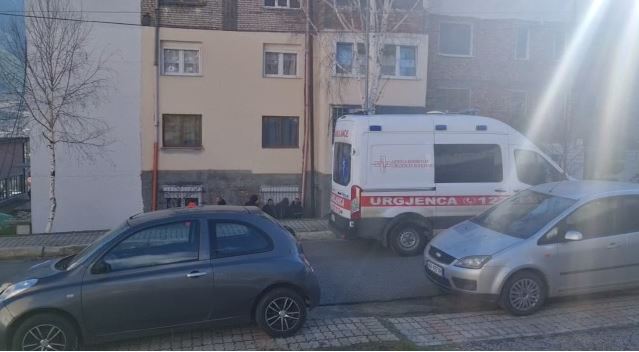 U gjet i pajetë në banesë, identifikohet viktima