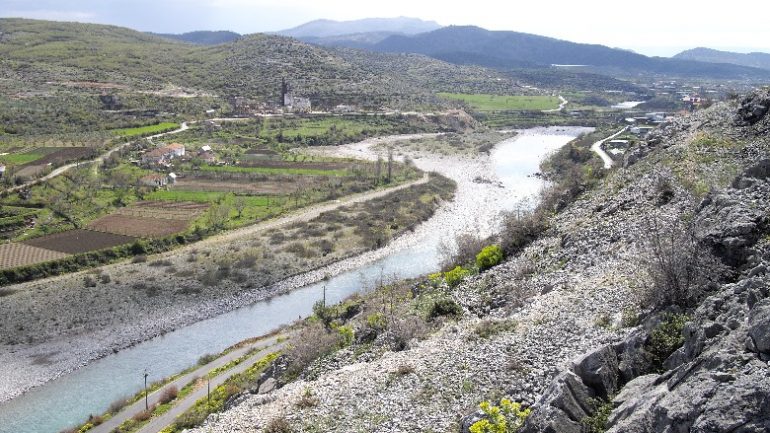32-vjeçarja pranon që hodhi në lumë foshnjën e saj: Nuk e mbaja dot