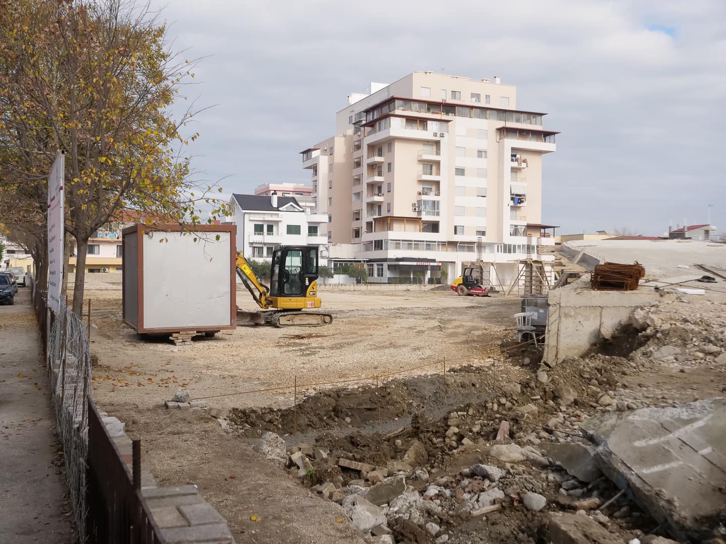 Vazhdojnë punimet për parkun “Vala” në Durrës, si duket deri më tani (FOTO)