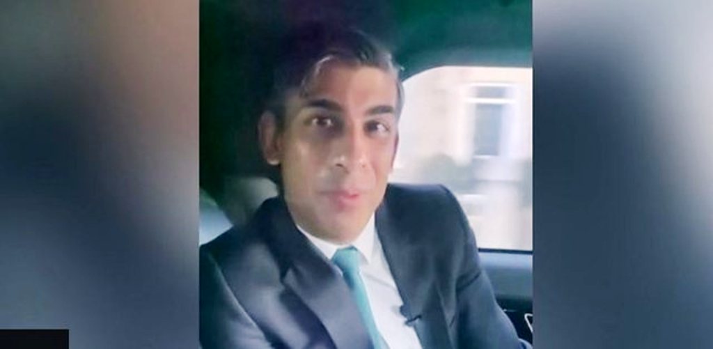Filmoi veten pa rrip sigurimi në makinë, gjobitet kryeministri britanik Rishi Sunak
