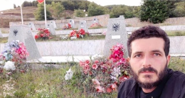 Rrëfimi prekës i familjarit të të vrarëve në Reçak: Më shërohet zemra kur i shoh në ëndërr