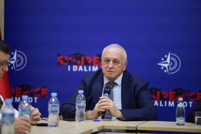 “Kardiokirurgjia prej një muaji e bllokuar!”, Shehu: Operacionet nuk kryhen, mungojnë oksigjeneratorët