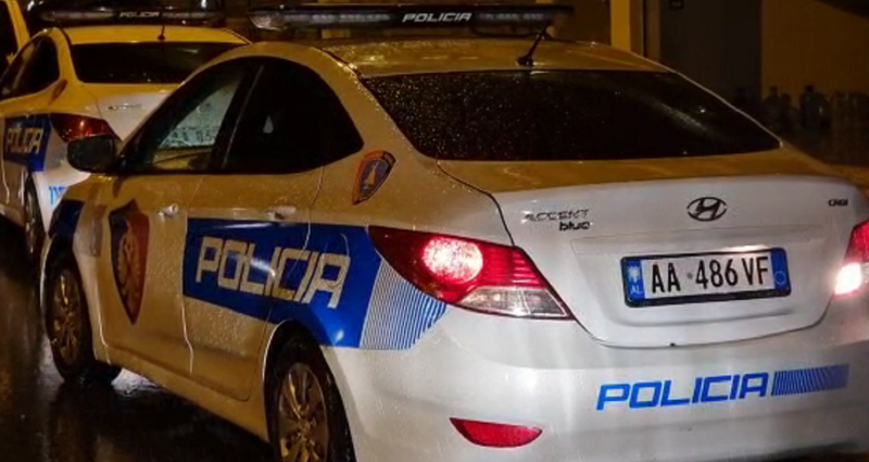 Bllokohet mes shkëmbinjve 43-vjeçari, ekipet e shpëtimit me shpejtësi drejt vendngjarjes