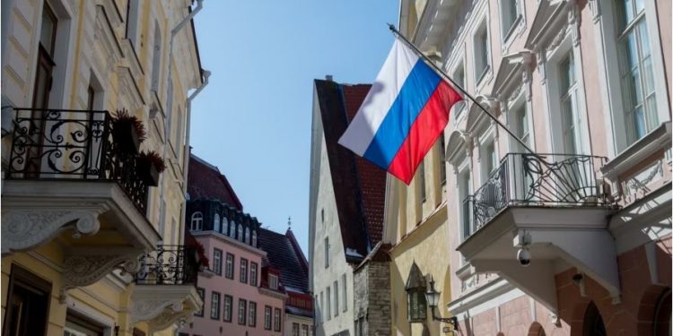 Estonia dhe Letonia kërkojnë largimin e ambasadorëve të Rusisë