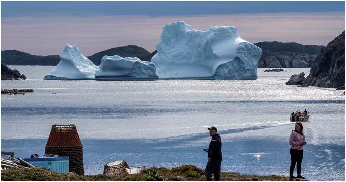 Një ajsberg i madh sa Londra shkëputet nga Antarktida (FOTO)
