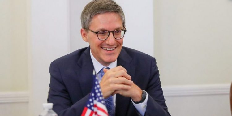 Përpjekja amerikane për njohjen Kosovë-Serbi, këshilltari i DASH të mërkurën në Prishtinë