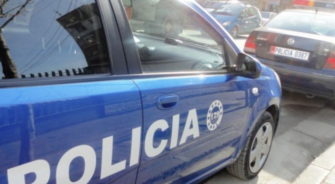 Dhunonte bashkëshorten dhe vjehrrin, arrestohet 27-vjeçari