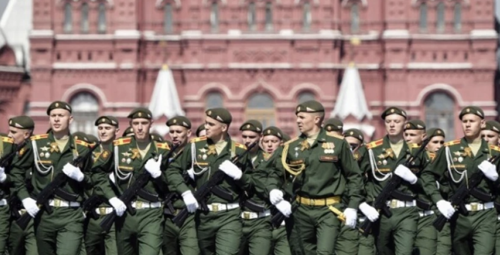 Frikë nga Perëndimi? Putini merr vendimin për ushtrinë ushtrinë ruse