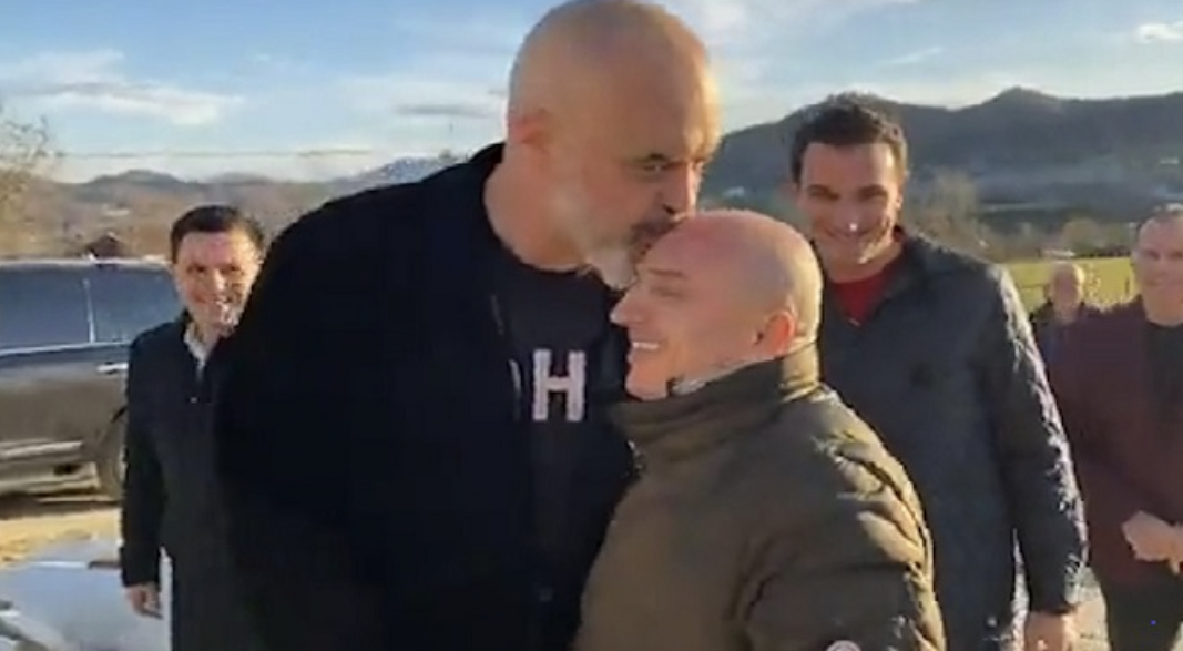 “Mirë shefi, si jeni?”/ Kush është “Edi” që gjobiti Pëllumb Salillarin, në pranga 3 persona