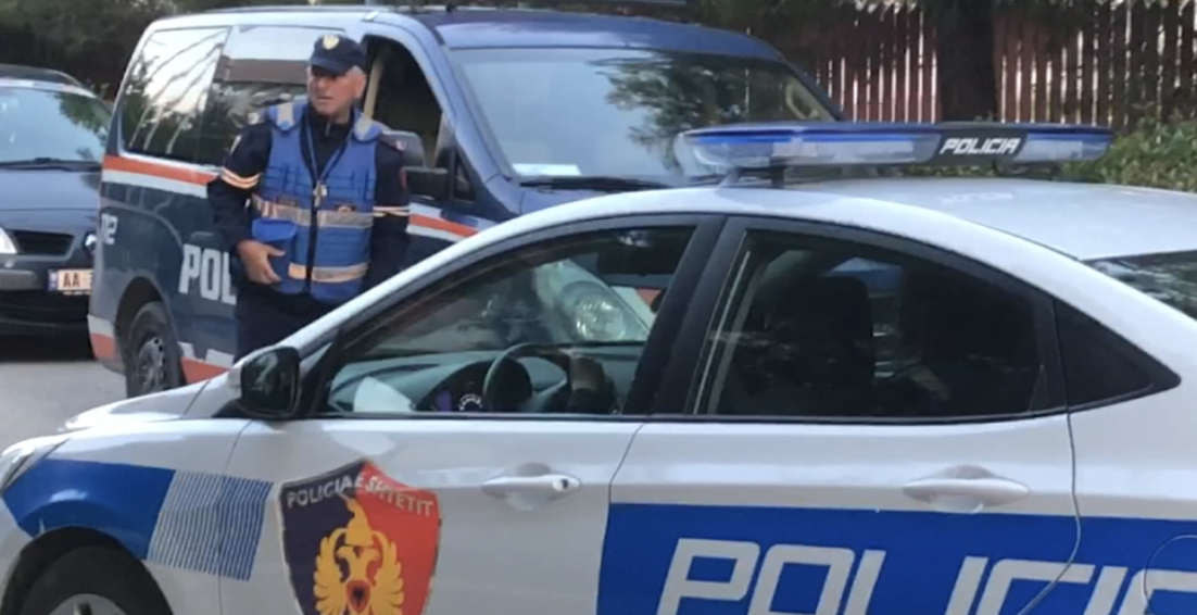 Djali rreh babanë, në pranga i riu në Tiranë