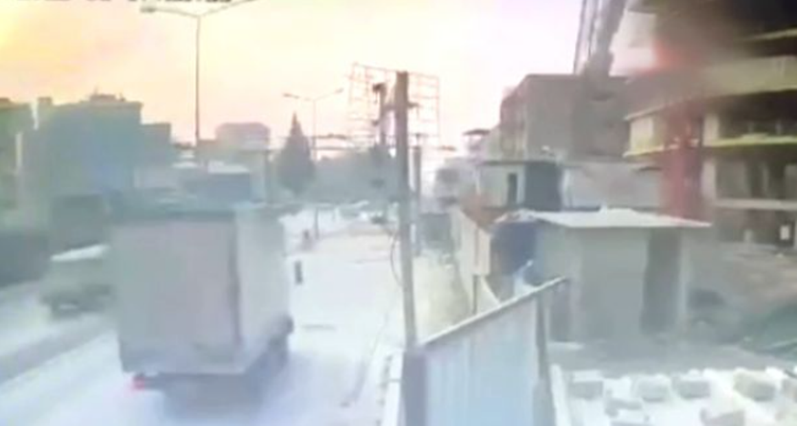 Vinçi në Turqi rrëzon materiale ndërtimi mbi punëtorët që flinin, humbin jetë 6 prej tyre