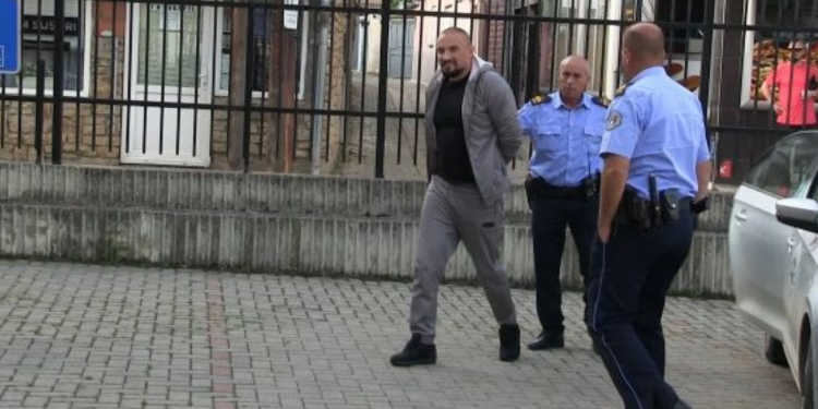 Arrestohet Dibran Hoxha, vrau 31-vjeçarin nga Kukësi për një faturë 400 euro