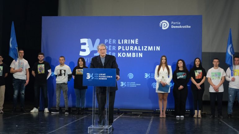 “Nuk guxon të bëjë regjistrimin e popullsisë”, Berisha: Rama bëri spastrimin etnik më të madh të të gjitha kohërave