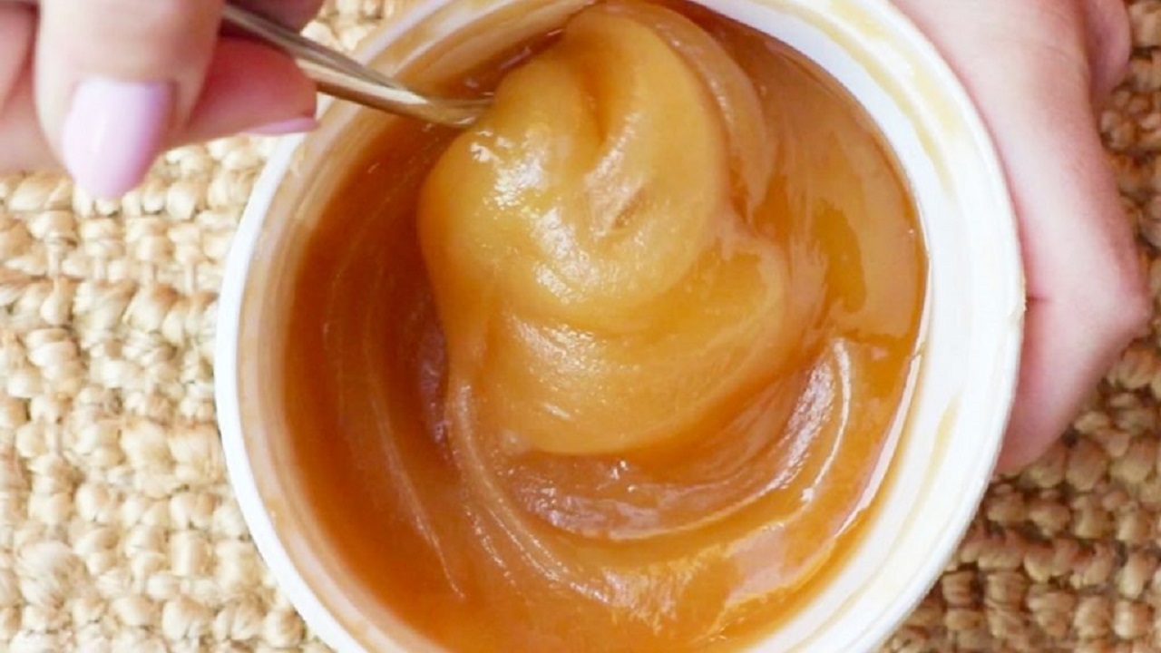 Mjaltë me kanellë, si të bëni vetë antibiotikun natyral