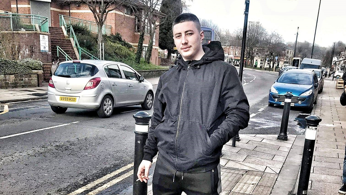 Si ndodhi vrasja e të riut Armend Xhika në Britani, autorët e ndoqën për t’u sqaruar, e sulmuan me thikë deri në vdekje