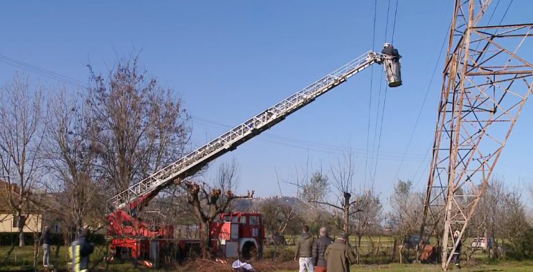 “Këtë pronë do e mbrojmë me gjak”, banorët e Bërxullës zbresin nga shtyllat: Shpresojmë që Rama ta marrë seriozisht