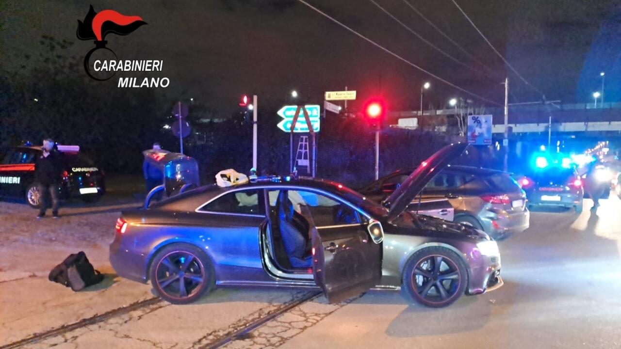 Skenë filmash/ Pronari italian ndjek me “Ford” hajdutët me “Audi RS5”, kapet vetëm shqiptari