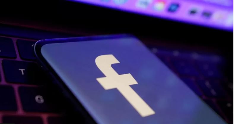 Iu bllokuan llogaritë dy vite më parë, Donald Trump do të lejohet të kthehet në Facebook dhe Instagram