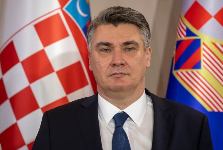 Presidenti kroat akuzon ndërkombëtarët për Kosovën