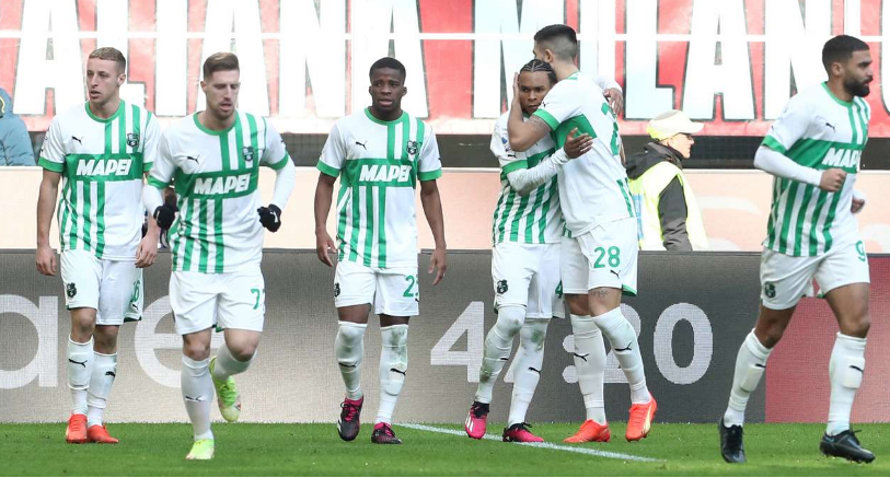 Milan “shkatërrohet” nga Sassuolo