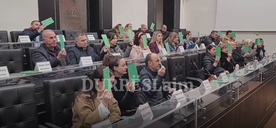 Këshilli Bashkiak i Durrësit miraton në unanimitet 12 pika, ja projektvendimet e miratuara (VIDEO)