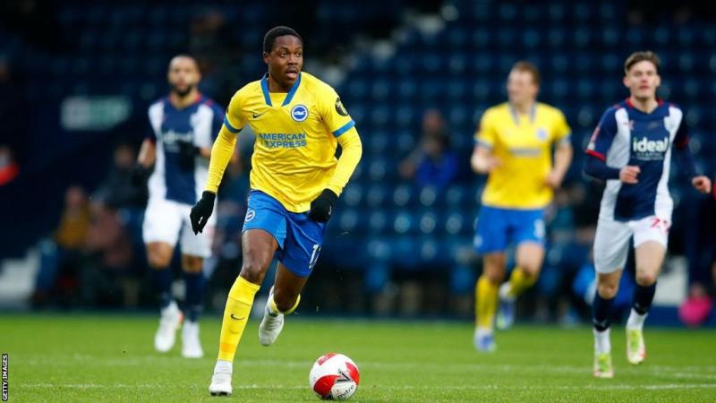 Në tetor u tërhoq prej problemeve në zemër, ish-futbollisti pëson atak dhe përfundon në spital