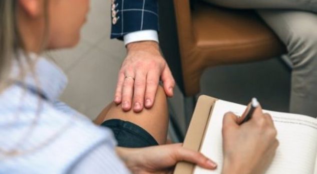 Ngacmoi seksualisht një grua, pranga 41-vjeçarit