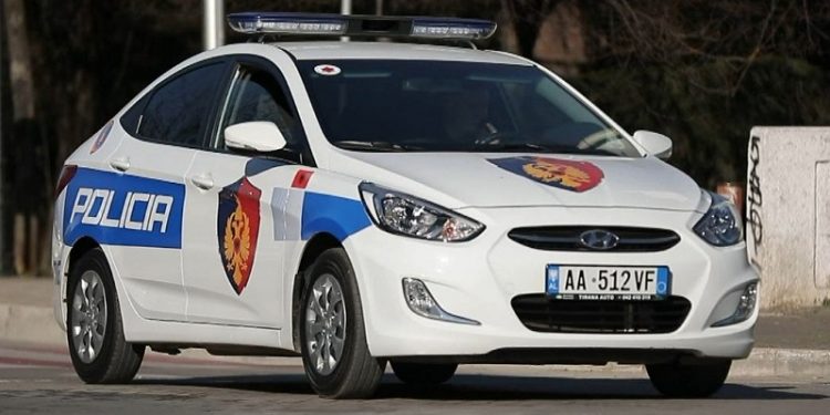 Goditi me thikë ish-bashkëshorten dhe i vodhi asaj paratë bashkë me celularin, shpallet në kërkim 31-vjeçari