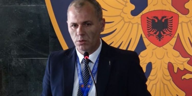 Shkatërrohet grupi kriminal që mashtronte bizneset, sekuestrohen 142 mijë euro! 